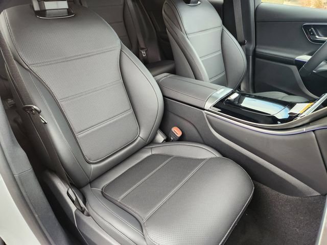 Certified Used 2026  Mercedes-Benz GLC 300 image 15