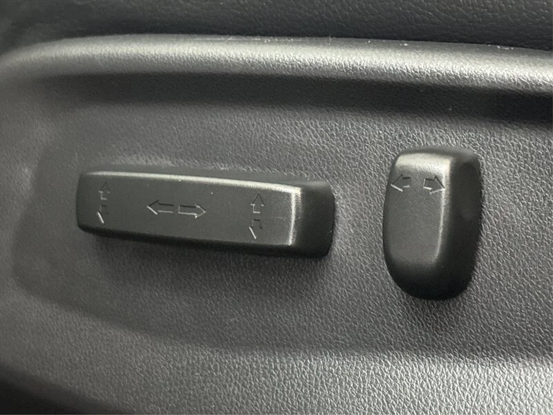 Used 2016 Black Honda Touring image 17