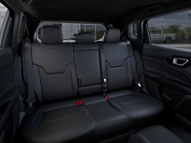 New 2026 Hydro Blue Pearl-Coat Exterior Paint Jeep Limited Altitude image 41