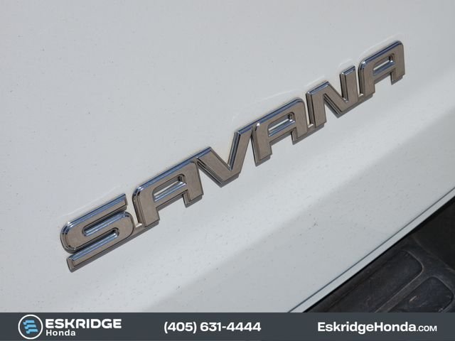 Used 2022 White GMC Work Van image 12