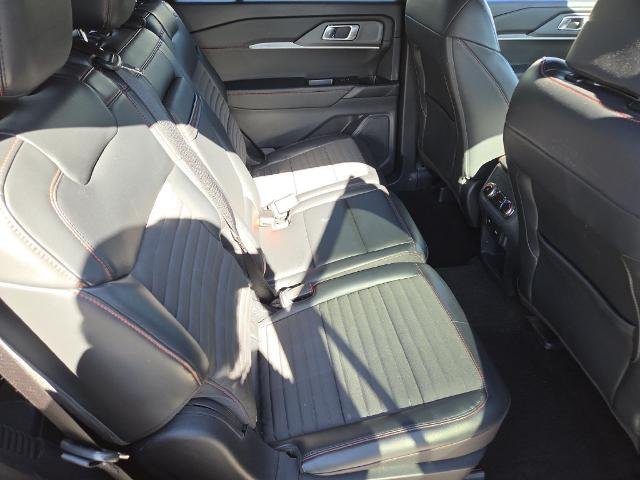 Used 2025 Black Metallic Ford  image 28