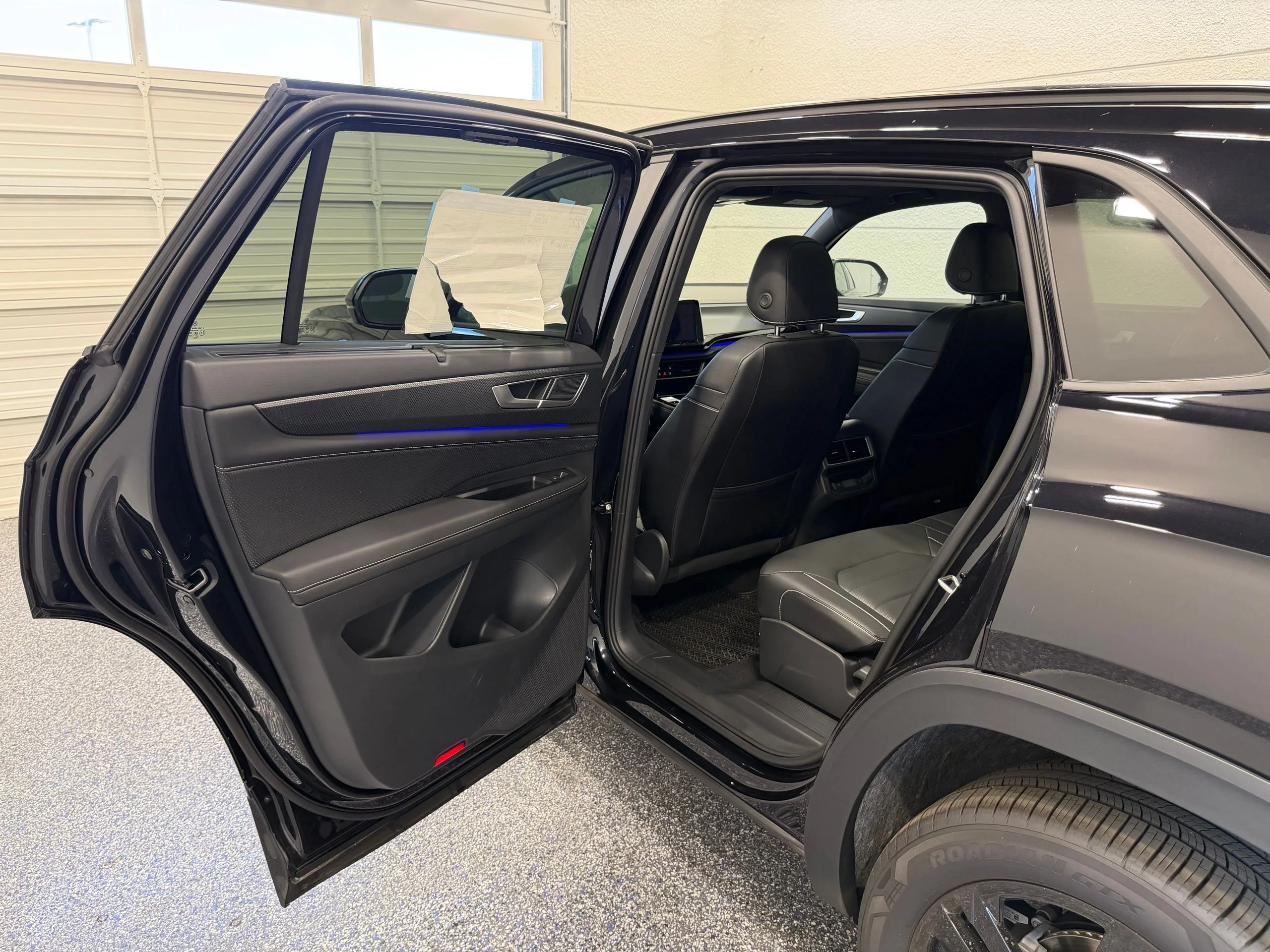2026 Volkswagen Atlas Cross Sport SEL R-LINE - Photo 20