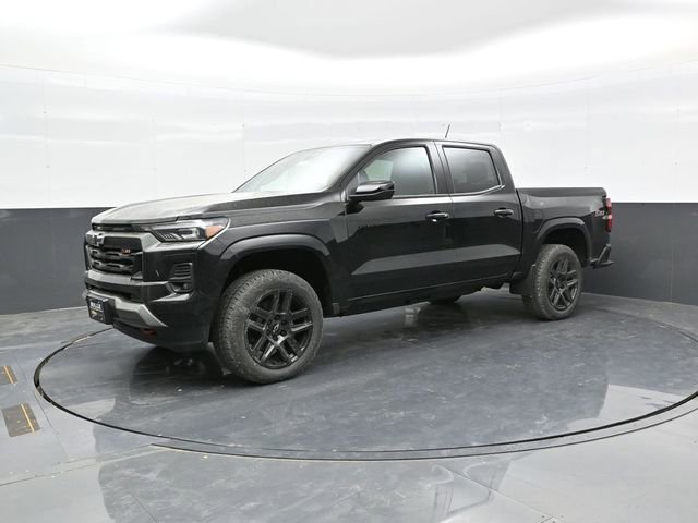 View vehicle photo 3