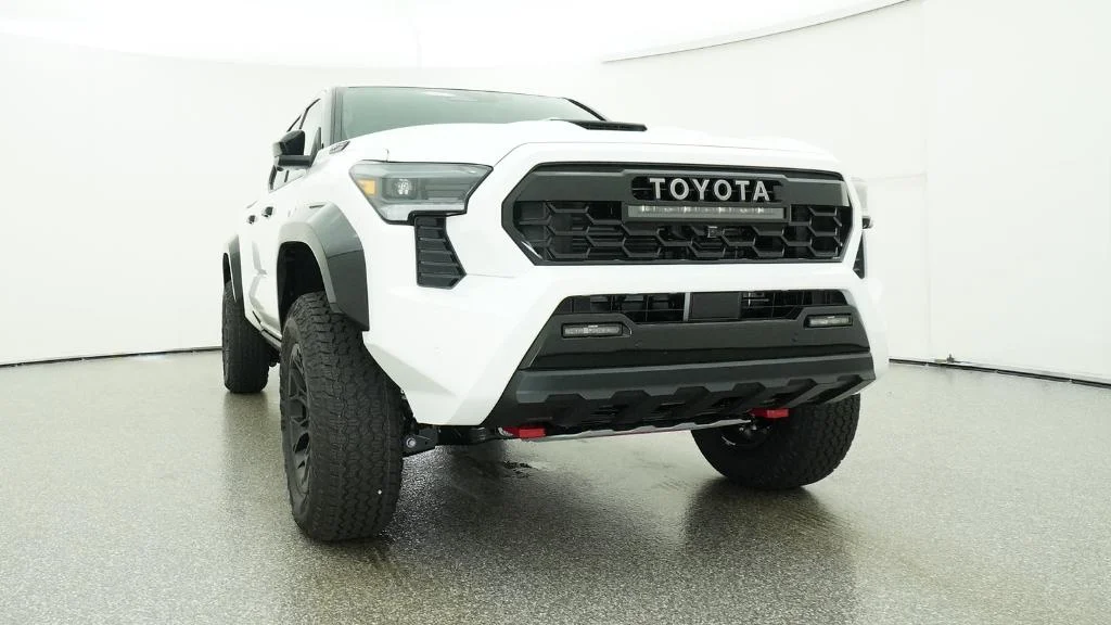 2026 Toyota Tacoma TRD Pro - Photo 10