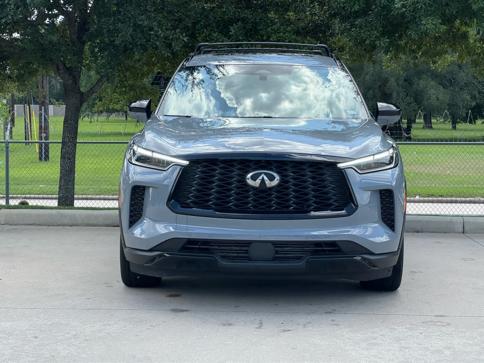 Certified Used 2025 Harbor Gray INFINITI LUXE image 2