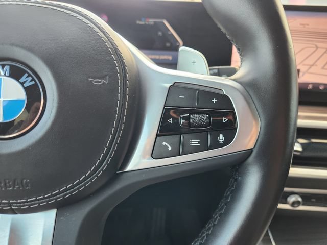Used 2024 Gray BMW xDrive40i image 32