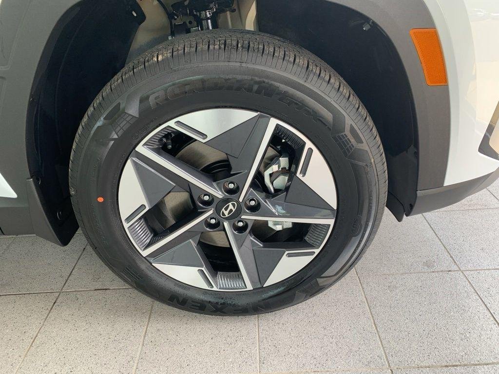 New 2026 White Hyundai SEL AWD image 25