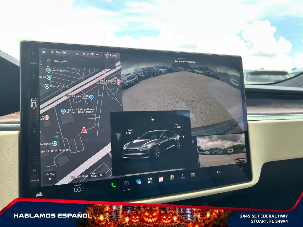 Used 2022  Tesla AWD image 27