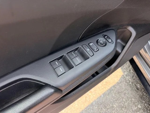 Used 2021  Honda Sport image 18