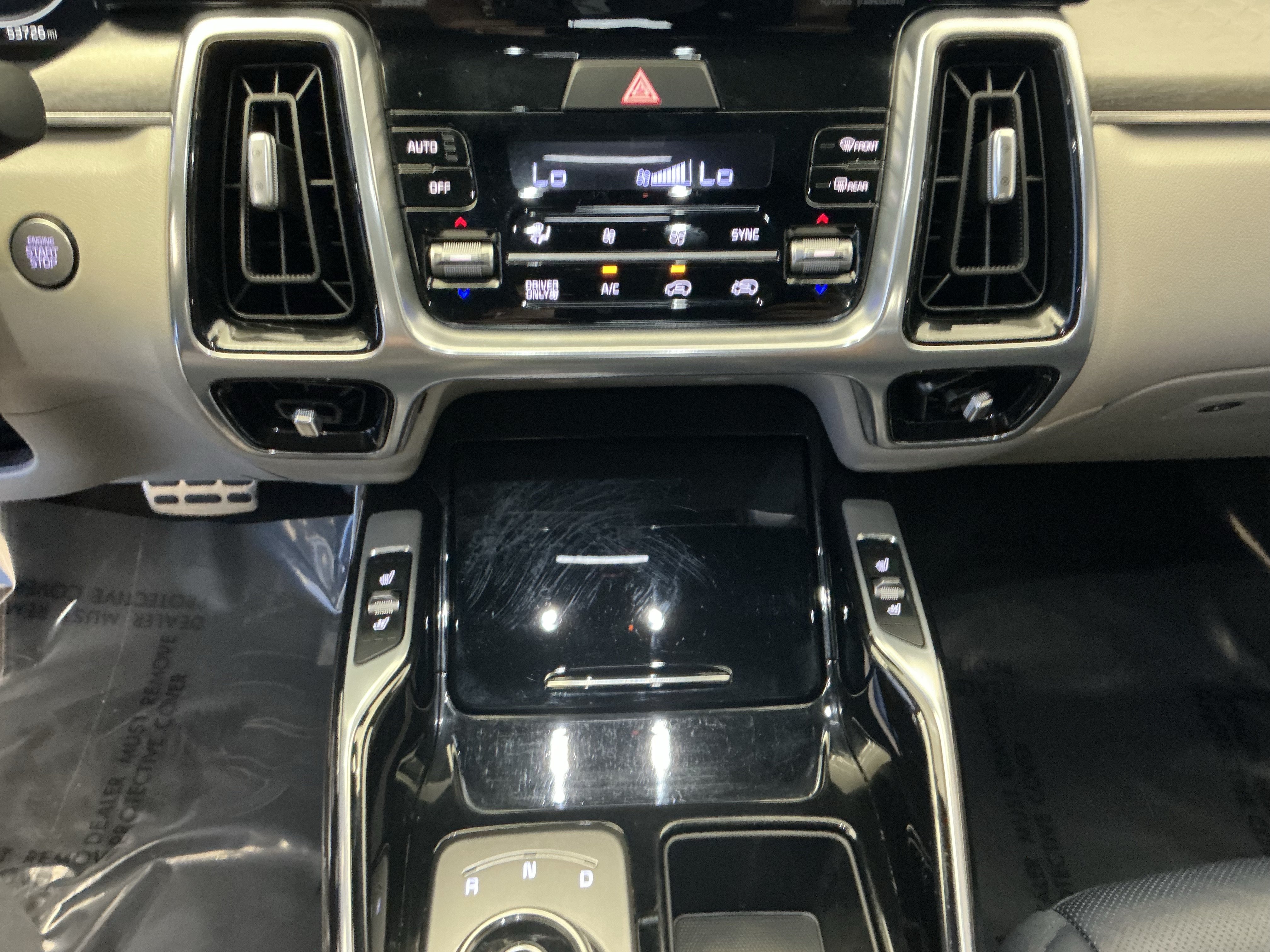 Used 2022 Snow White Pearl Kia SX Prestige image 21