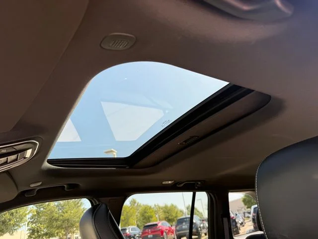 Used 2023 Bright White Clearcoat Jeep Altitude image 33