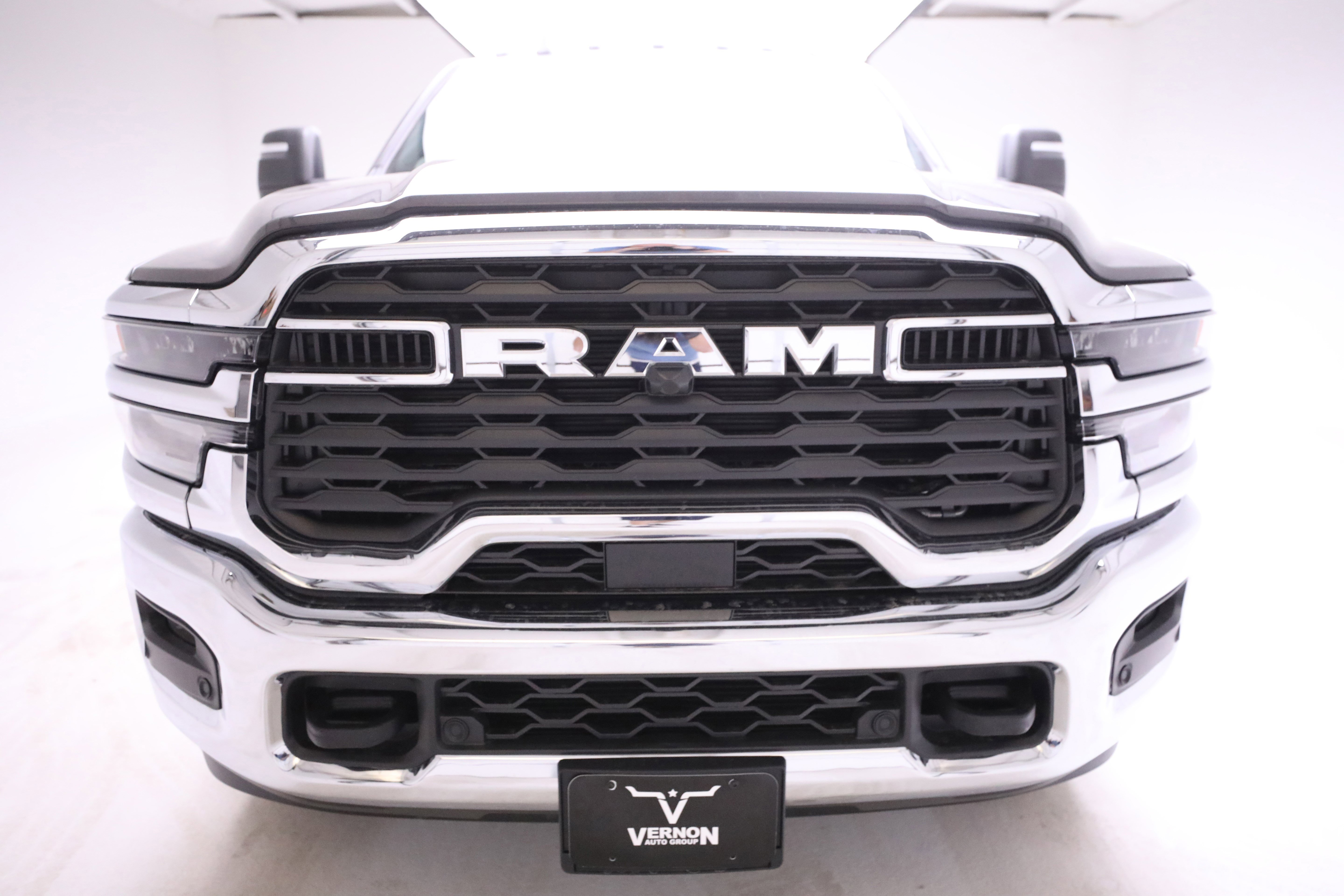 New 2026 Granite Crystal Metallic Clearcoat Ram N image 8