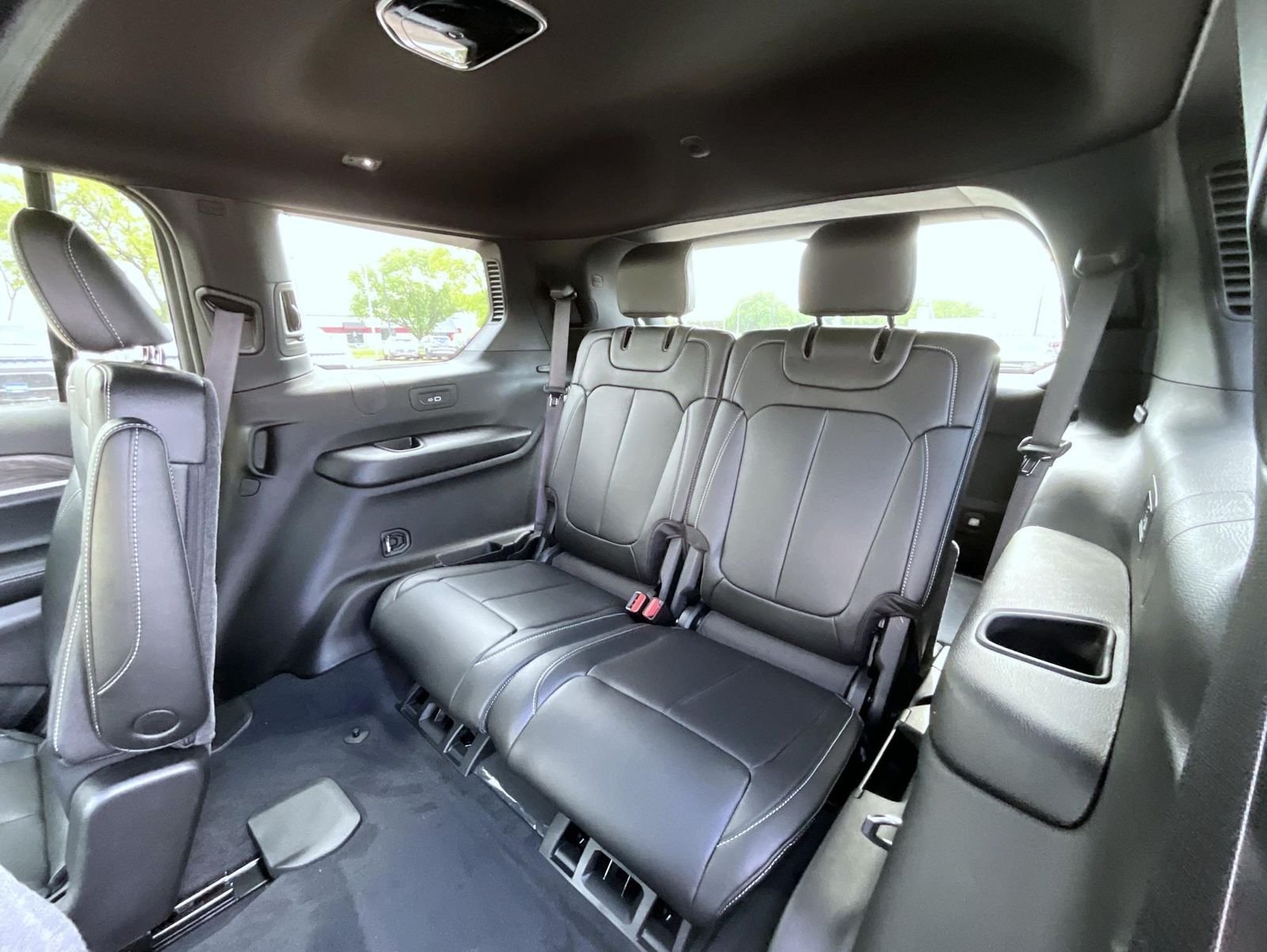 New 2026 Silver Zynith Exterior Paint Jeep Limited image 13