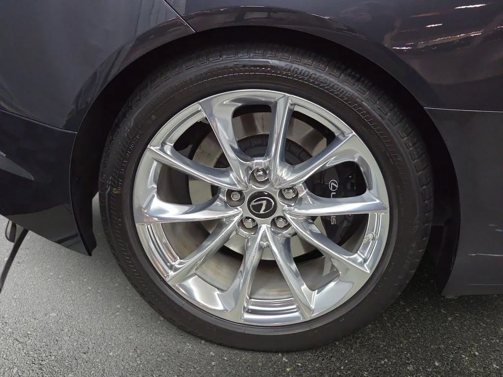 Used 2018 Gray Lexus 500 image 33
