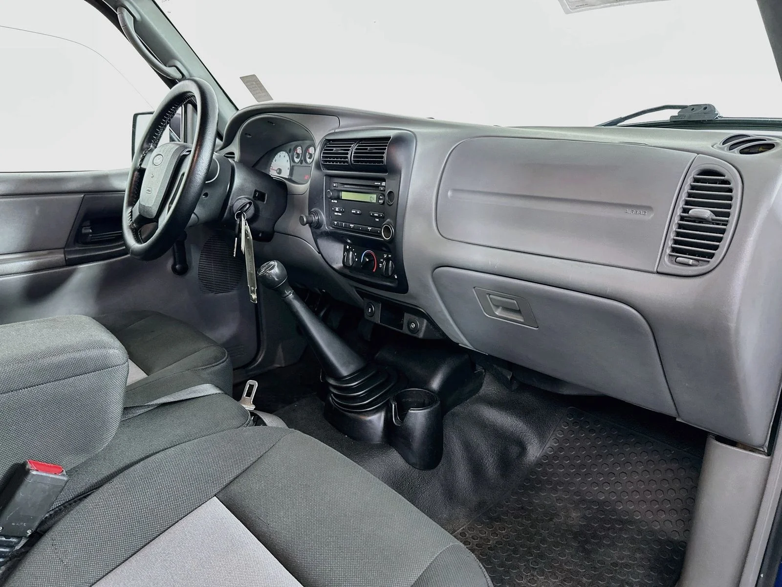 Used 2011 Vista Blue Metallic Ford XLT image 26