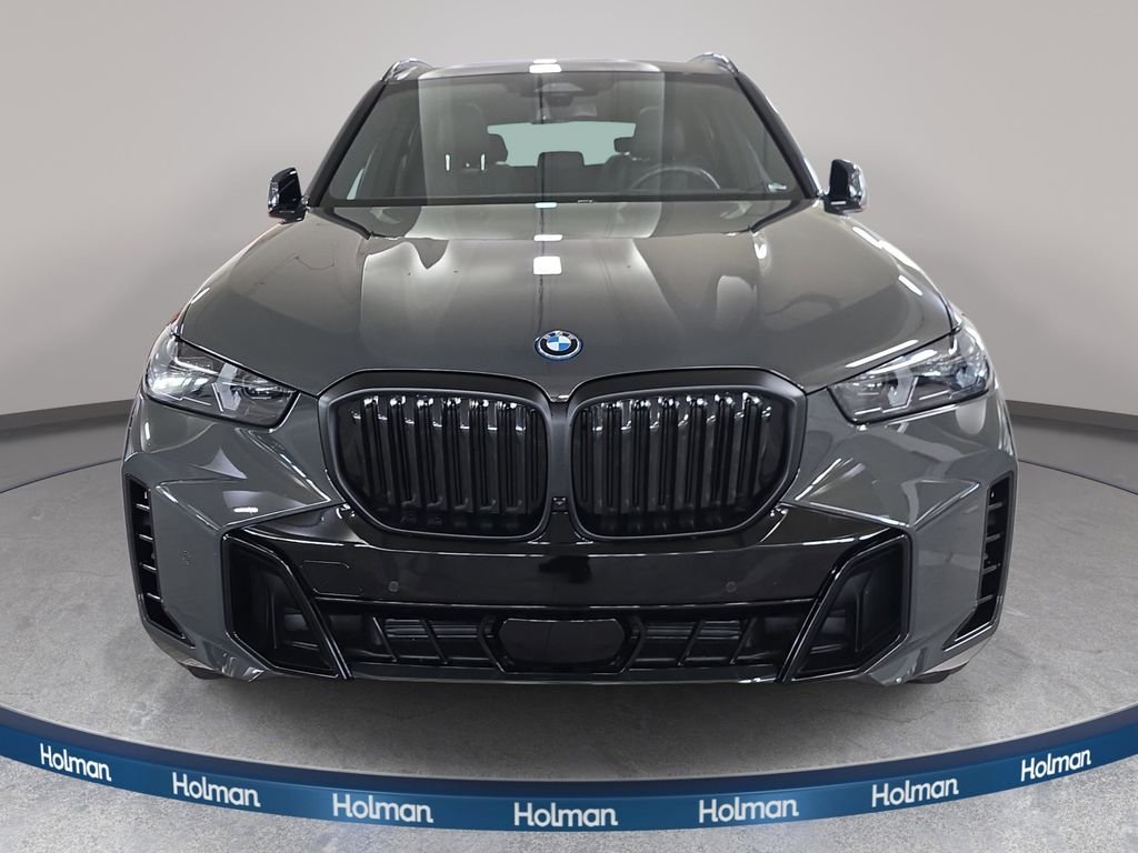 Used 2026 Dravit Grey Metallic BMW xDrive50e image 3