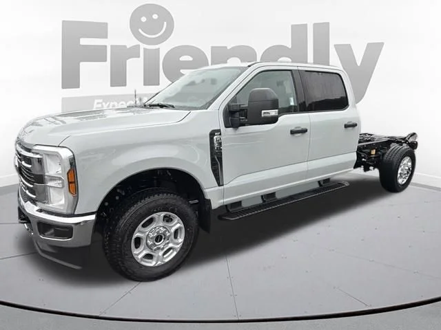 New 2026 Avalanche Gray Ford F-350® XLT image 2