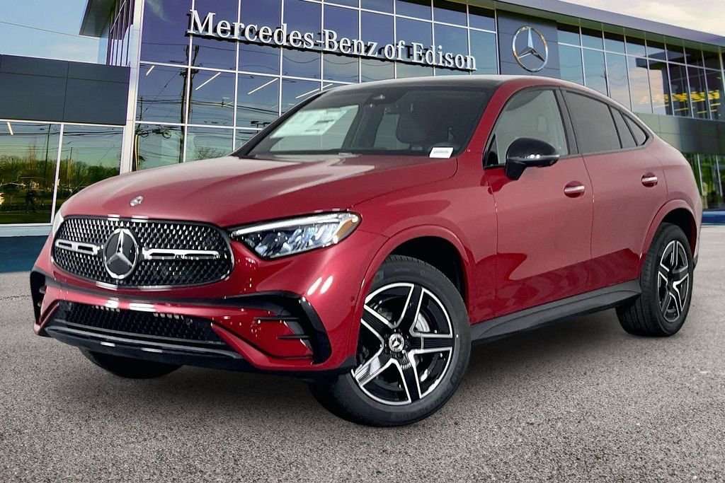 New 2026 MANUFAKTUR Patagonia Red Metallic Mercedes-Benz GLC 300 image 2