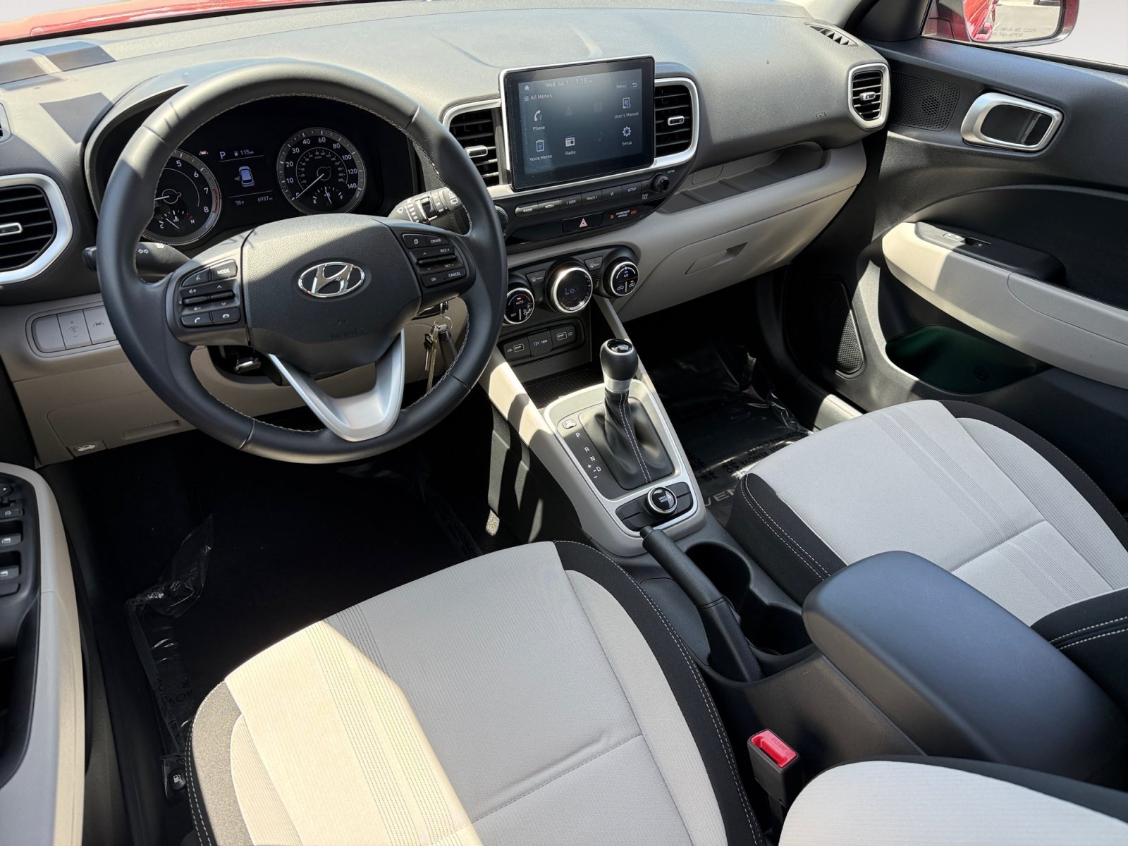 Certified Used 2022 Scarlet Red Hyundai SEL image 15