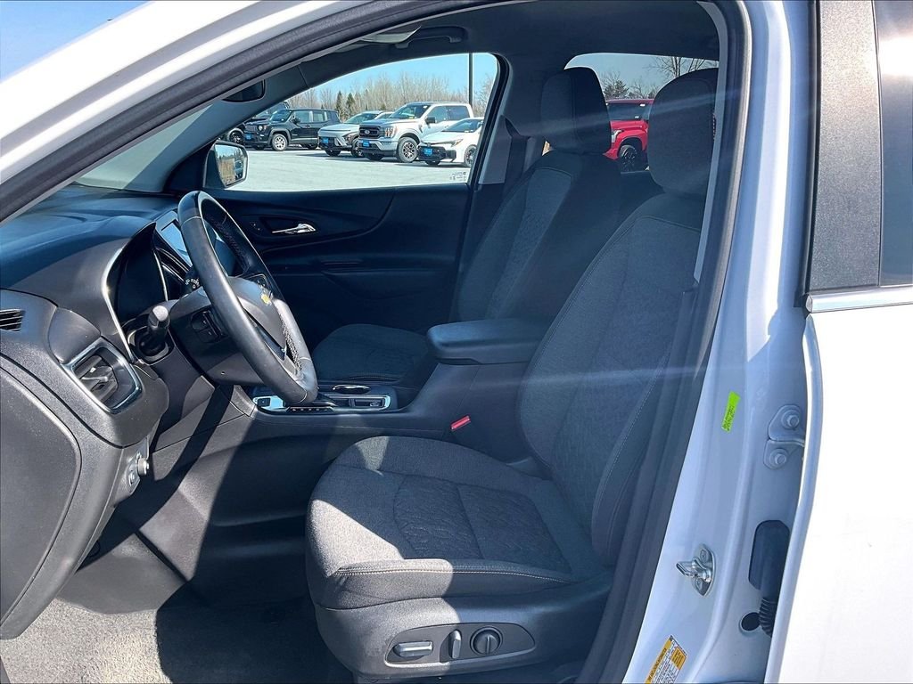 Used 2024 White Chevrolet LT image 10