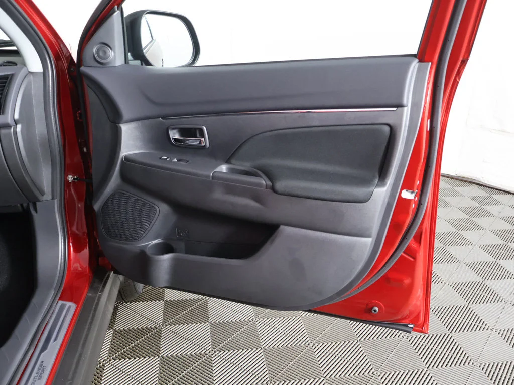 New 2027 Red Mitsubishi 2.0 LE 2WD image 20