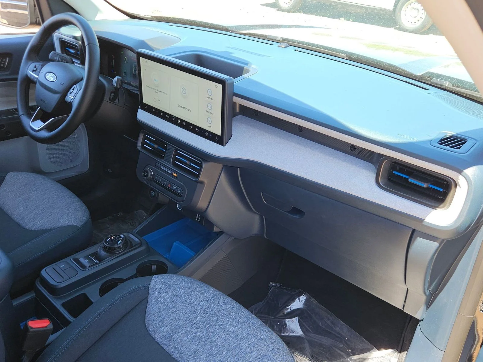 New 2026 Shadow Black Ford XLT image 27