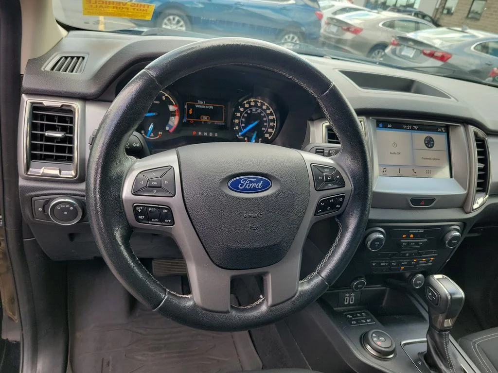 Used 2019 Black Ford XLT image 28