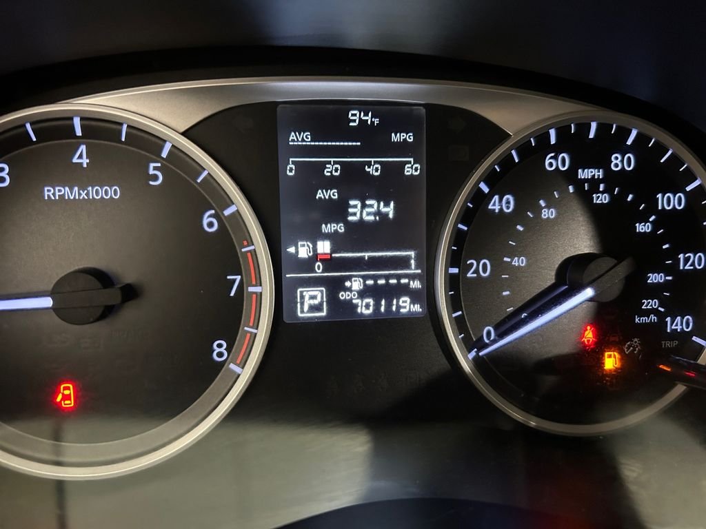 Used 2022 Blue Nissan S image 10