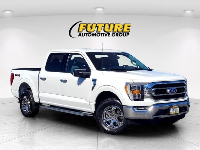 Certified Used 2022 White Ford XLT image 1