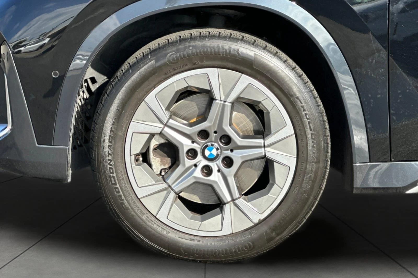 Used 2023 Jet Black BMW xDrive28i image 26