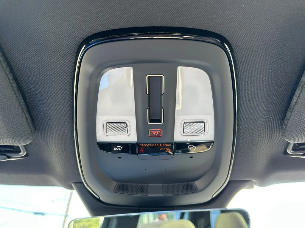 2026 Volvo XC90 Plus - Photo 31