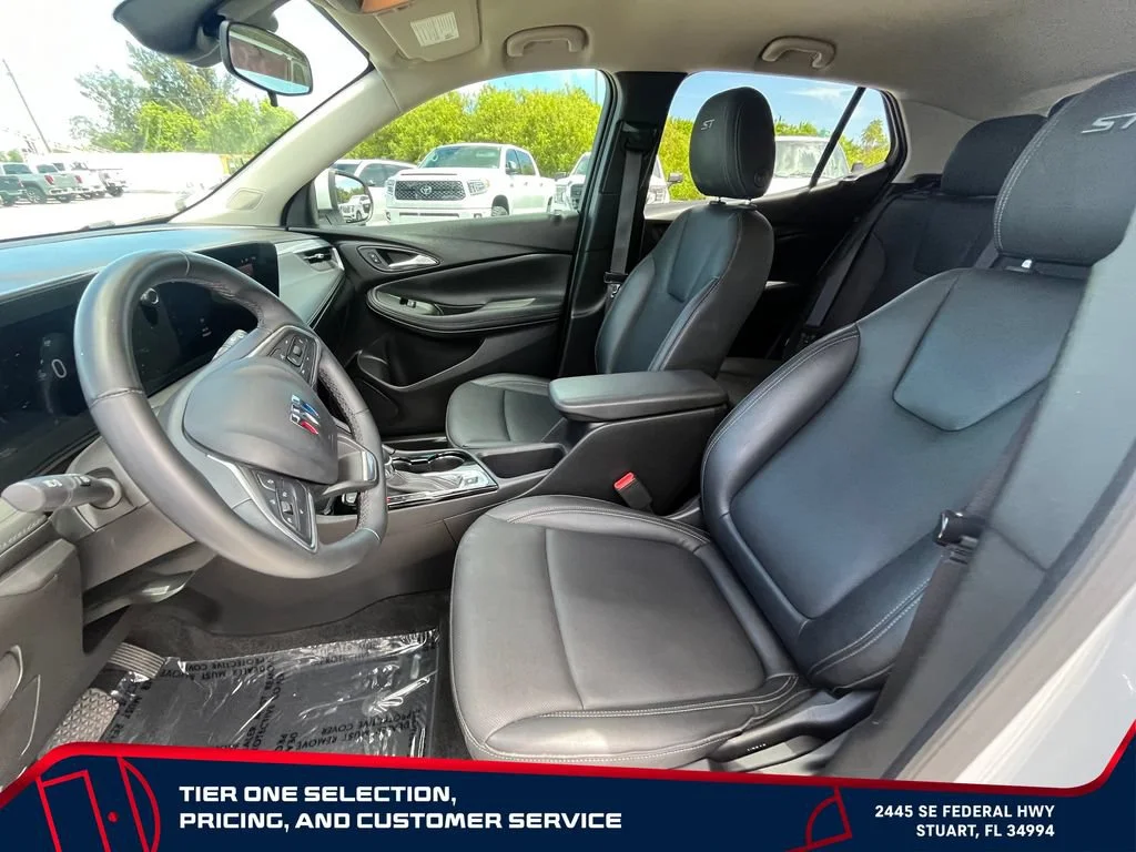 Used 2024 Summit White Buick Sport Touring image 9