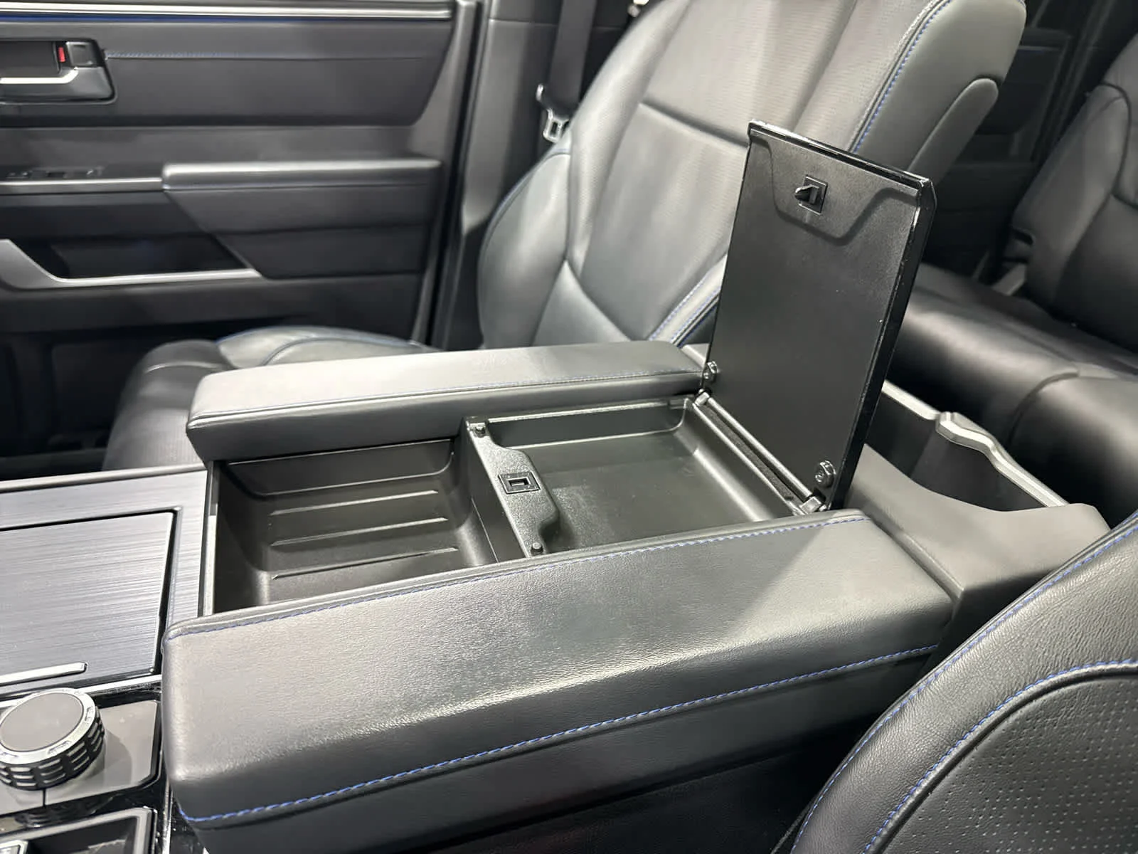 Used 2023 Blue Toyota Platinum image 25