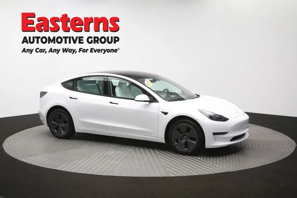 Used 2023 White Tesla Base image 42