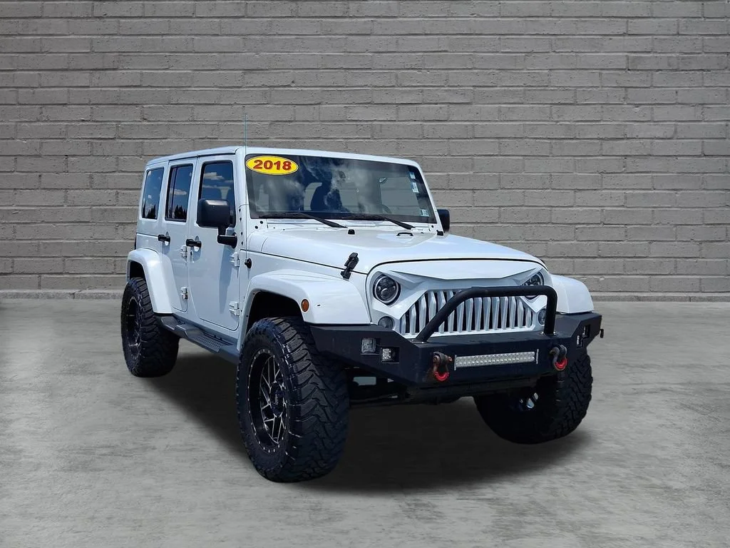 Used 2018 Bright White Clearcoat Jeep Sahara image 2