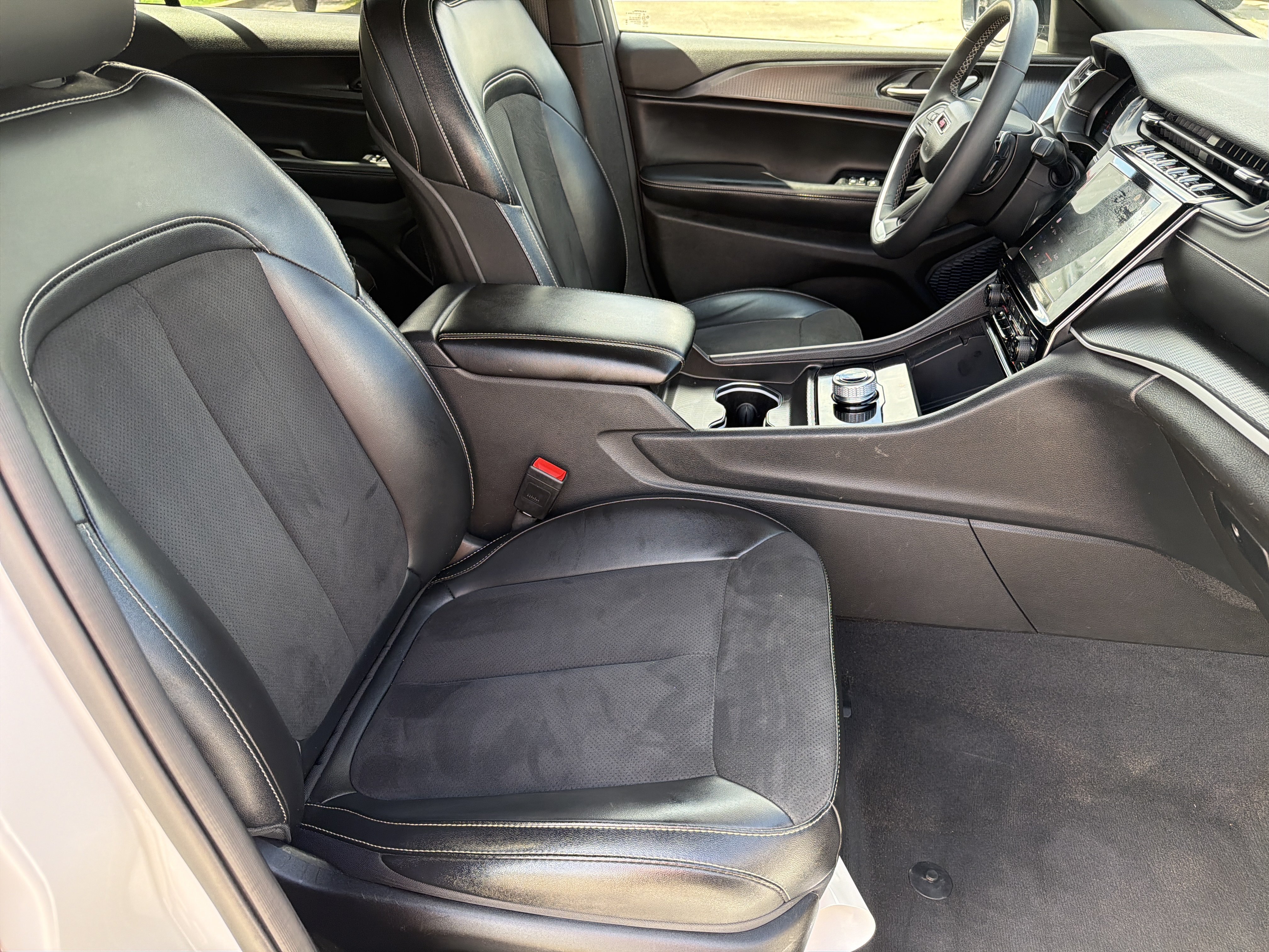 Used 2023 Bright White Clearcoat Jeep Altitude image 16