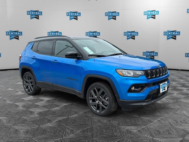 New 2025 Hydro Blue Pearl-Coat Exterior Paint Jeep Limited image 7