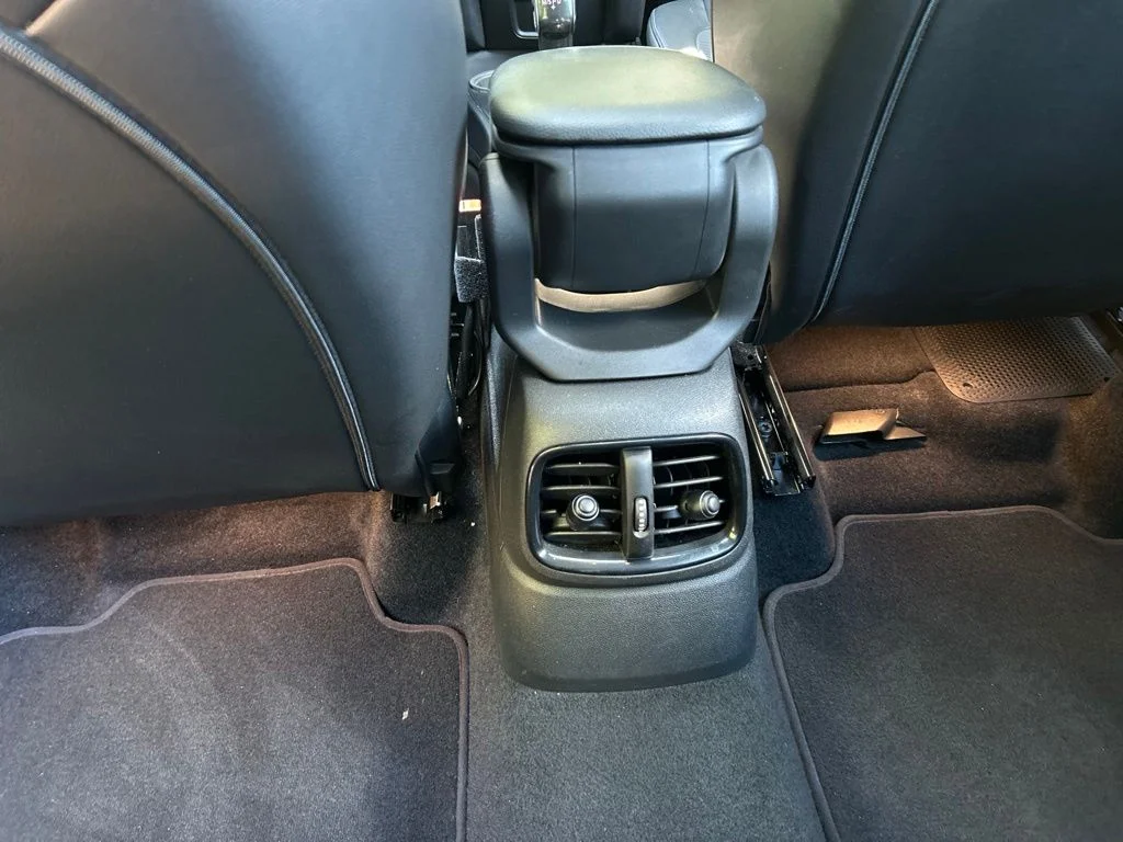 Used 2021  MINI Oxford Edition image 31
