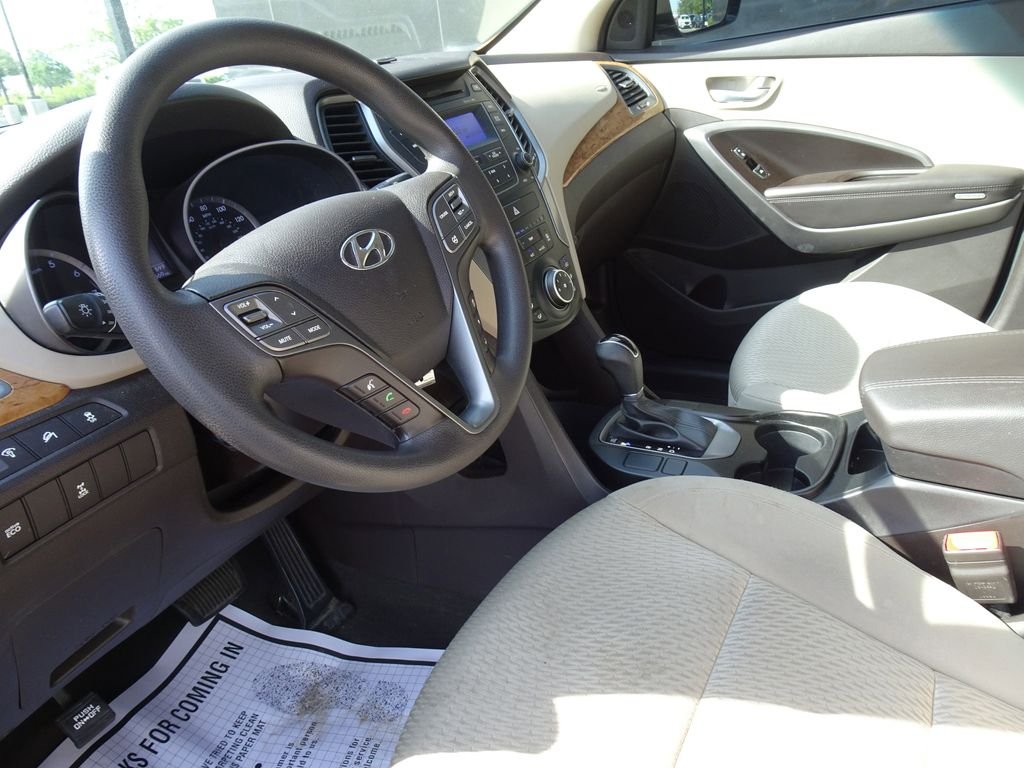 Used 2015 Brown Hyundai Base image 10