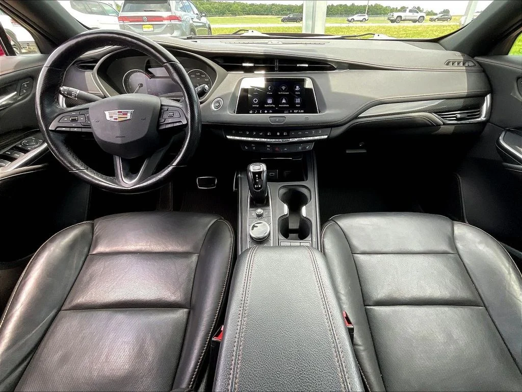 Used 2019 Red Cadillac Sport image 7