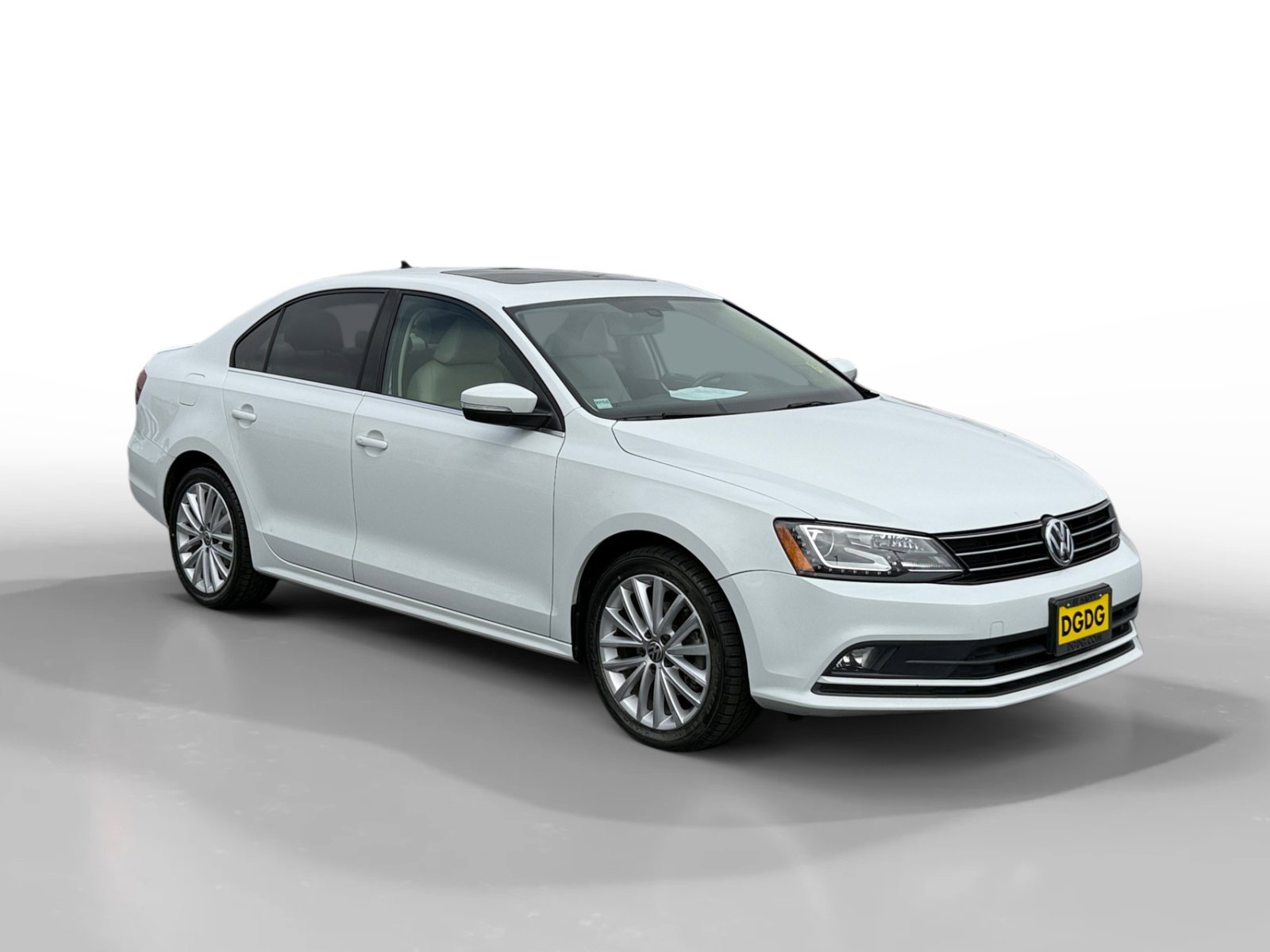 Used 2016  Volkswagen  image 7