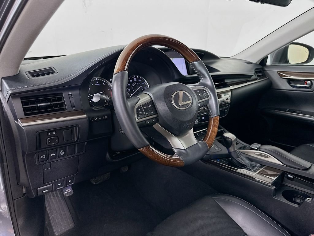 Used 2017 Gray Lexus 350 image 9