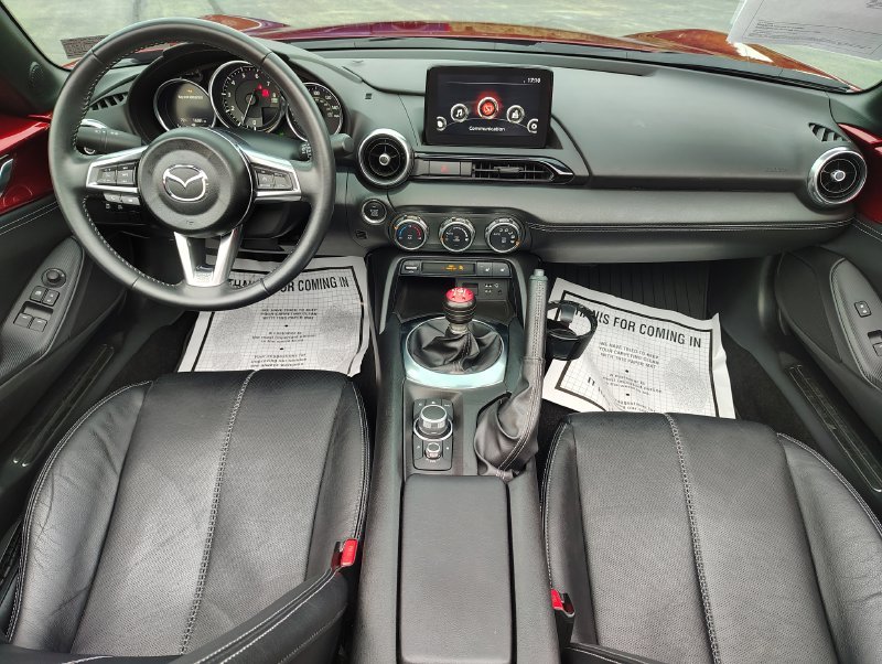 Used 2022 Red Mazda Grand Touring image 23