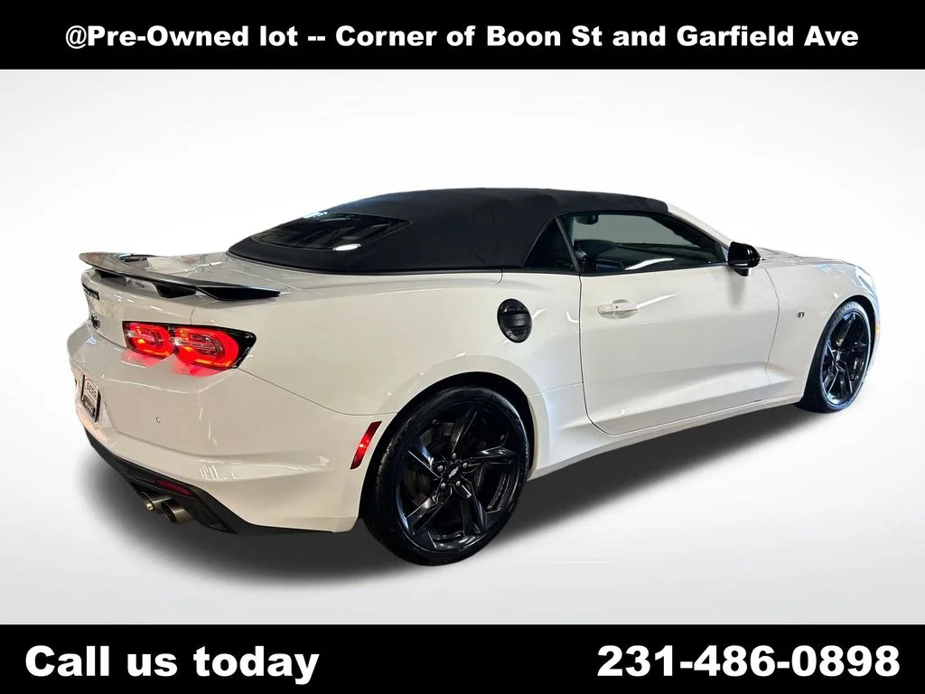 Used 2019 White Chevrolet SS image 5