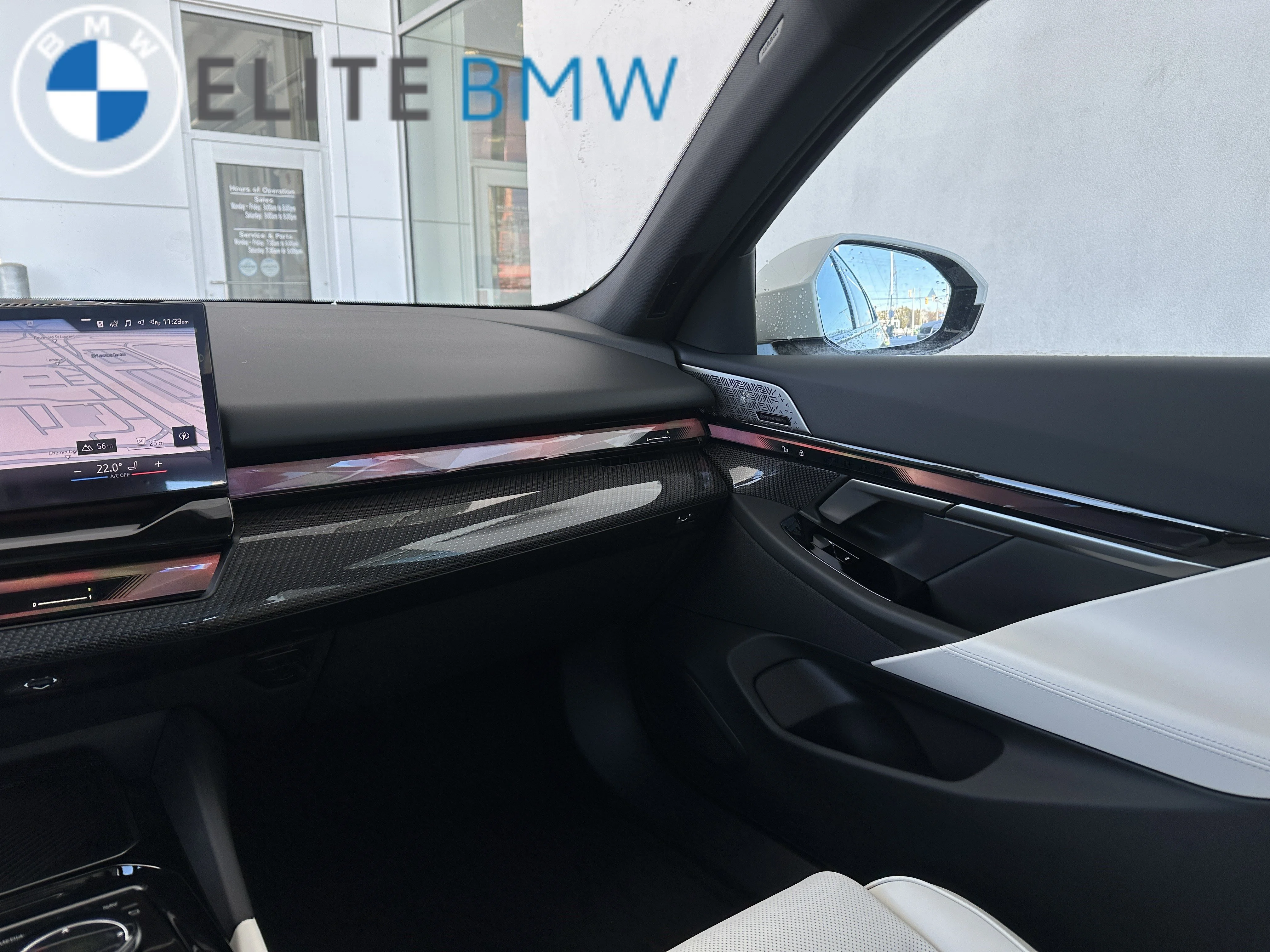 New 2026 Alpine White BMW 530i xDrive image 28
