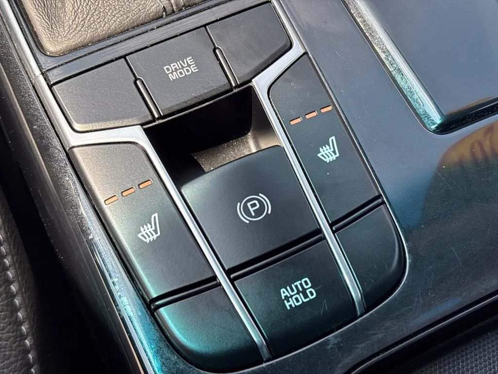 Used 2019 Gray Kia Technology image 38