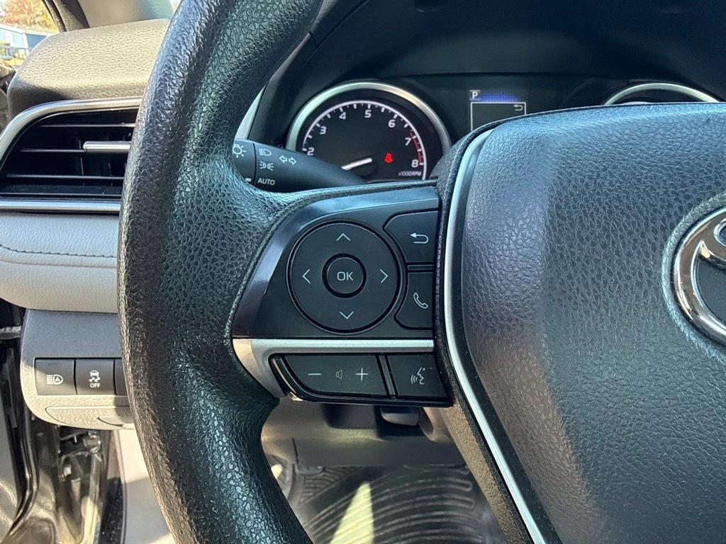 Used 2021 Midnight Black Metallic Toyota LE image 11