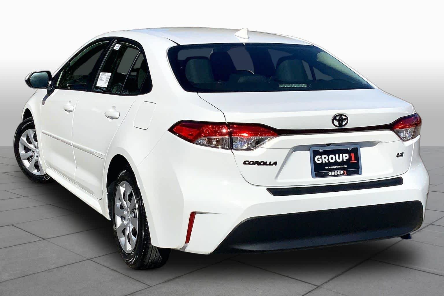New 2027 Ice Cap Toyota LE image 12
