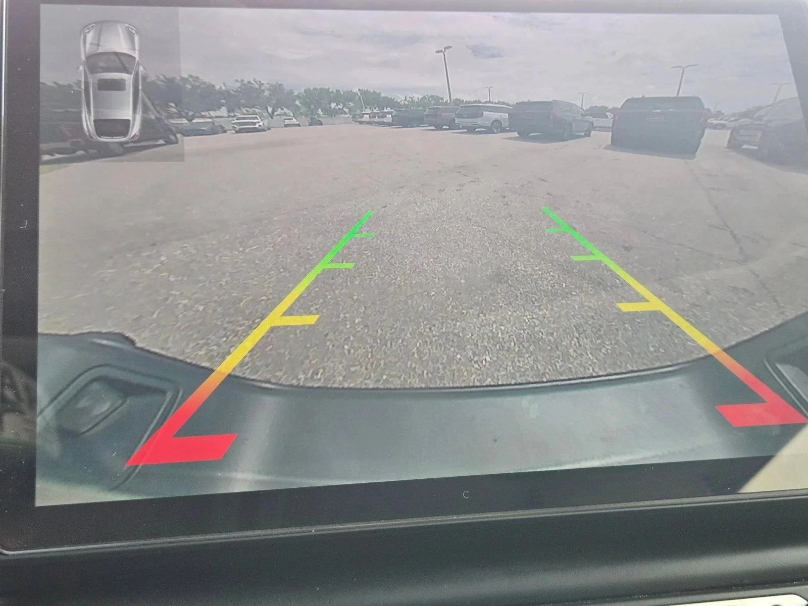 Used 2020 Gobi Clearcoat Jeep Sport S image 13