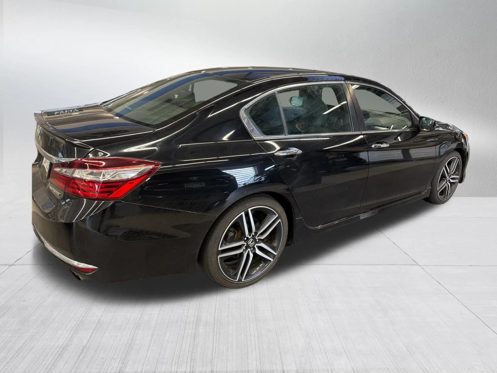 Used 2016 Black Honda Sport image 9